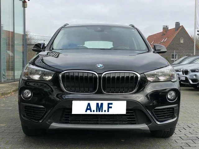 BMW X1 sDrive18i Advantage Image 2