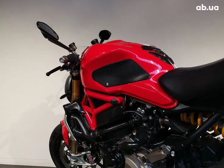 Ducati Monster Image 8